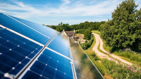 Comment le panneau solaire en Loire allège votre budget énergie